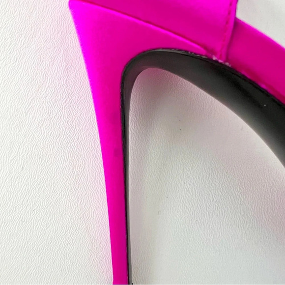 NEW GUCCI Crystal GG Embellished Hot Pink Fuchsia Satin Heel Sandal Ankle Strap - Picture 13 of 16
